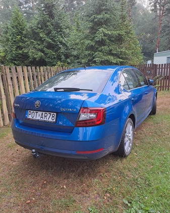 Skoda Octavia cena 59900 przebieg: 148000, rok produkcji 2018 z Chorzów małe 497